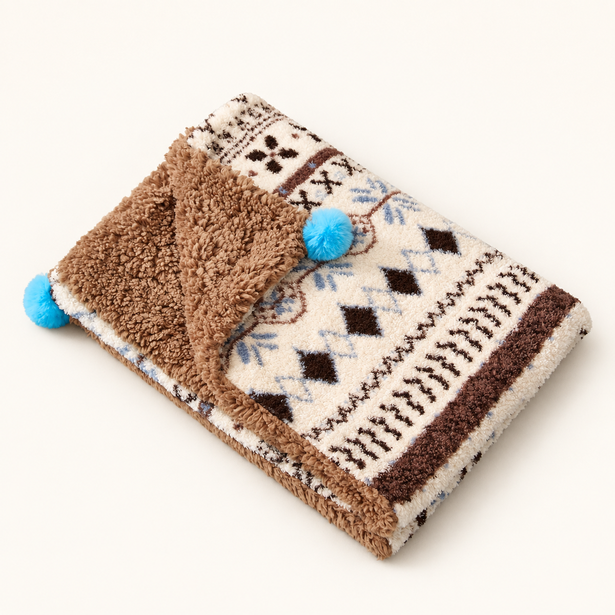 The Nest Cushion · With Pillow